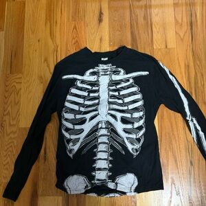 Spirit Black Skeleton Graphic Shirt